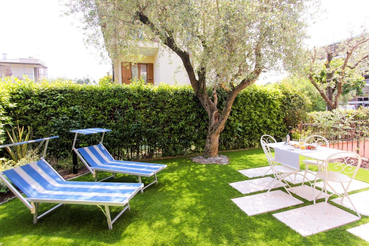 Maison Olive Desenzano del Garda Exterior photo